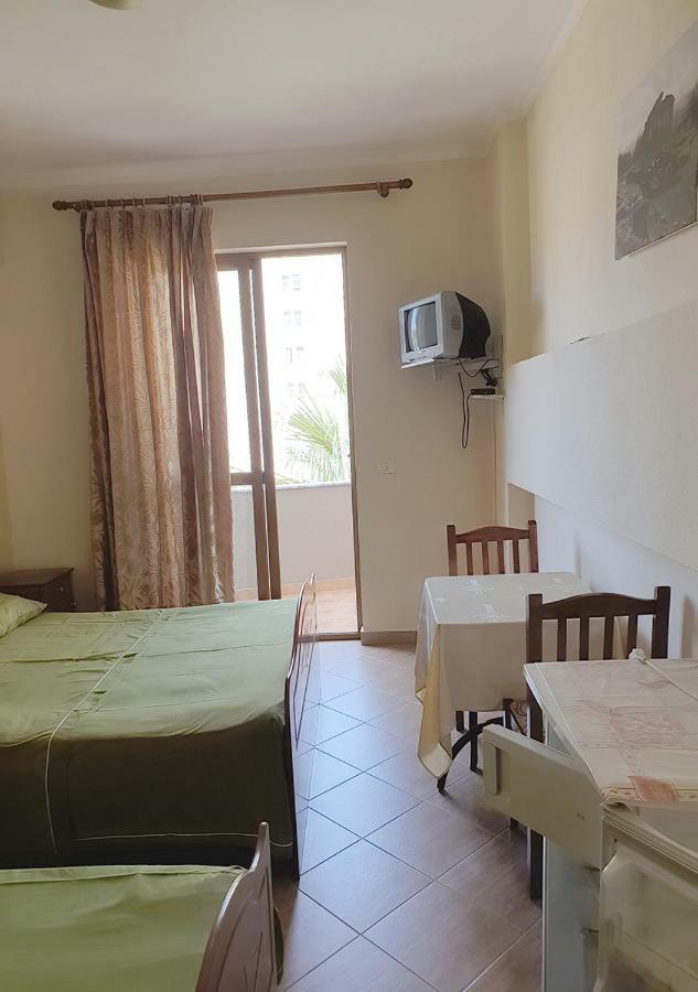 Hotel Palma Durrës Eksteriør billede